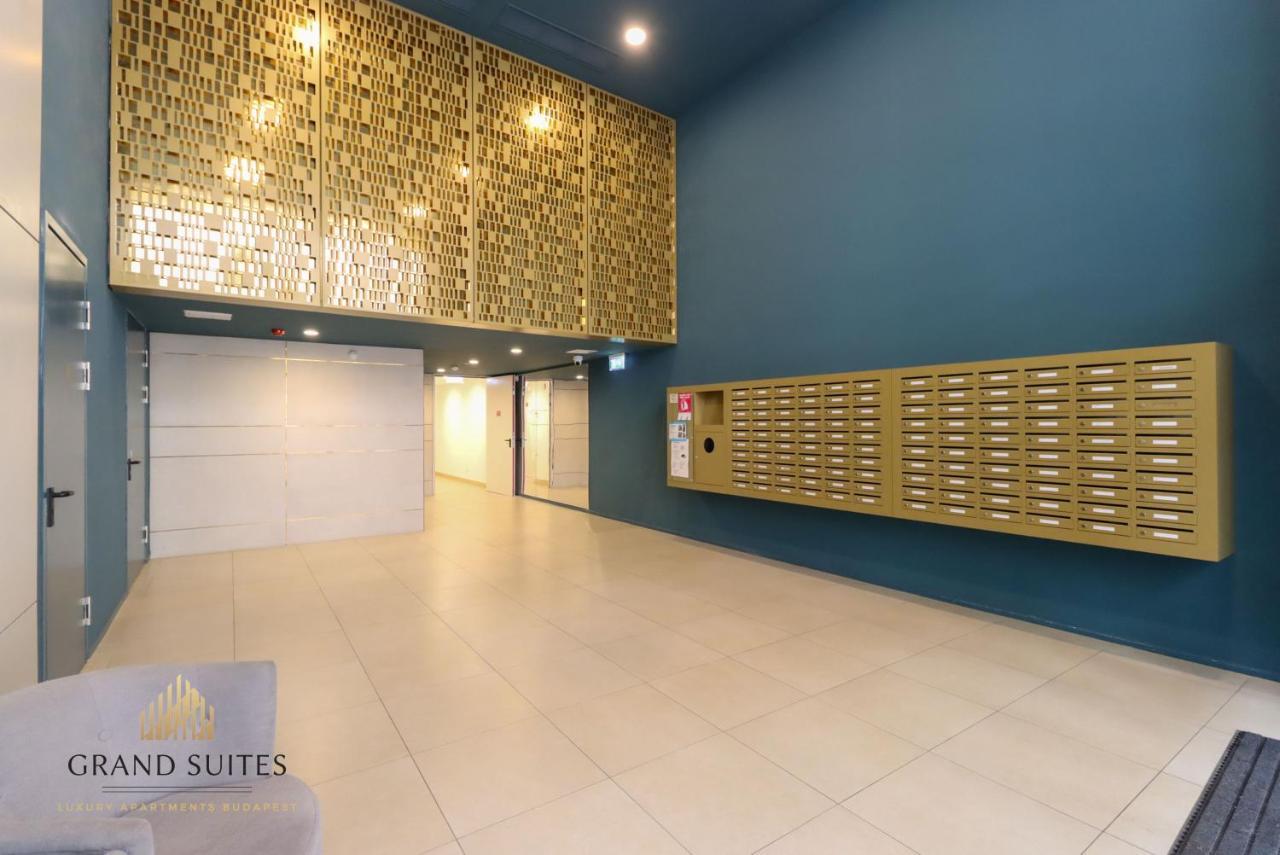 Grand Suites Central Budapest Exterior foto