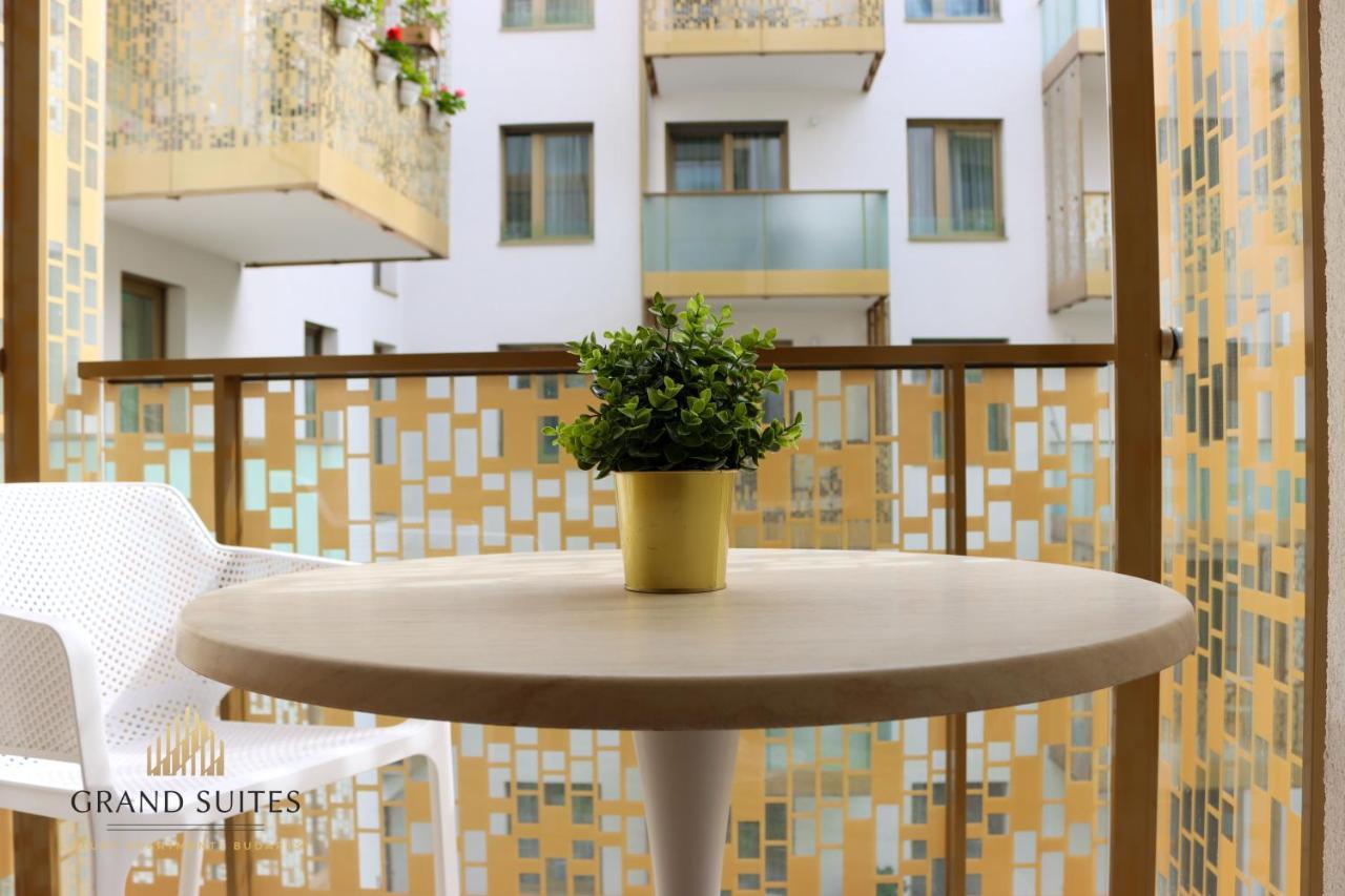Grand Suites Central Budapest Exterior foto