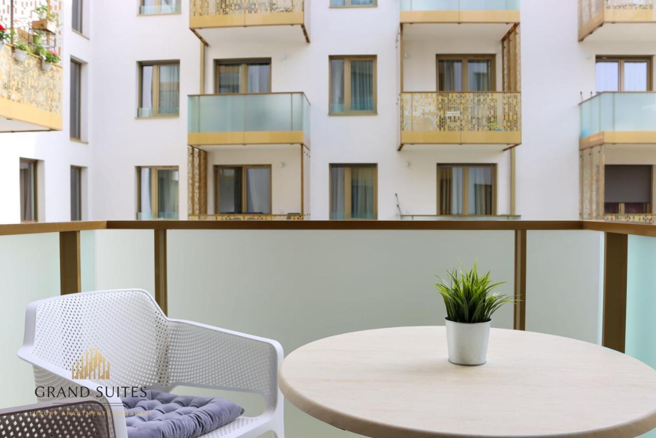 Grand Suites Central Budapest Exterior foto