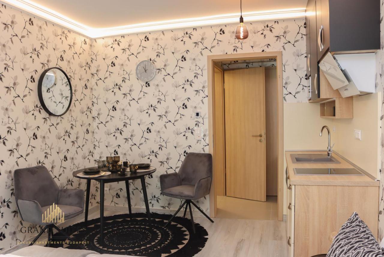 Grand Suites Central Budapest Exterior foto