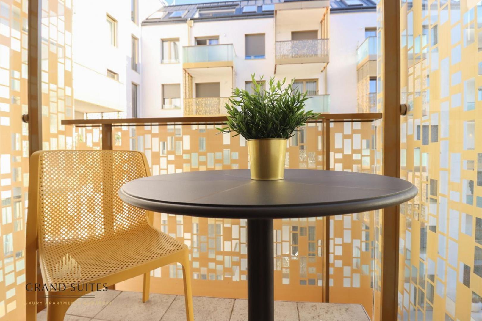 Grand Suites Central Budapest Exterior foto