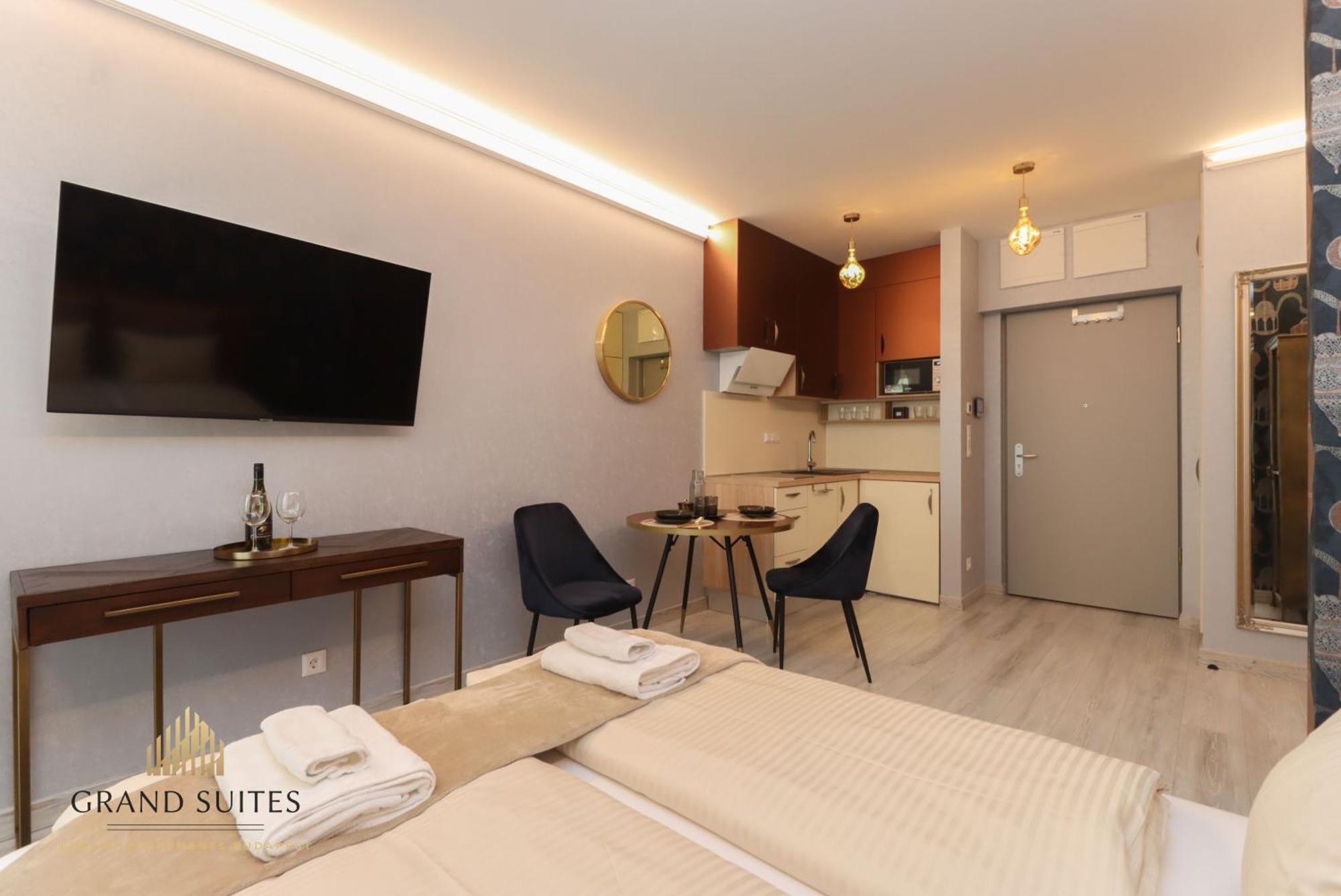 Grand Suites Central Budapest Exterior foto
